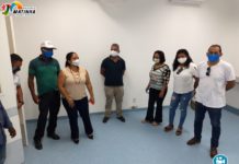 Prefeita e vereadores de Matinha visitam obras do Hospital Regional em Viana