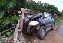Caminhonete com estudantes de São João Batista, São Vicente Ferrer e Matinha bate em poste na MA-014