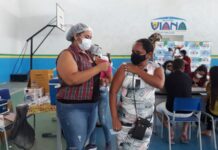 Mais de 800 pessoas são vacinadas contra a Covid-19 no Arraial da Vacinação em Viana Mais de 800 pessoas são vacinadas contra a Covid-19 no Arraial da Vacinação em Viana