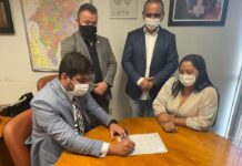 Linielda de Eldo, Prefeita de Matinha, deixa PCdoB e se filia ao Patriota Prefeita de Matinha, Linielda de Eldo deixa PCdoB e se filia ao Patriota.