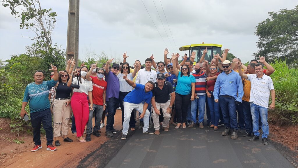 Prefeita de Matinha conclui primeira etapa da pavimentação asfáltica da estrada que liga o município ao povoado João Luís. Foto: Divulgação.